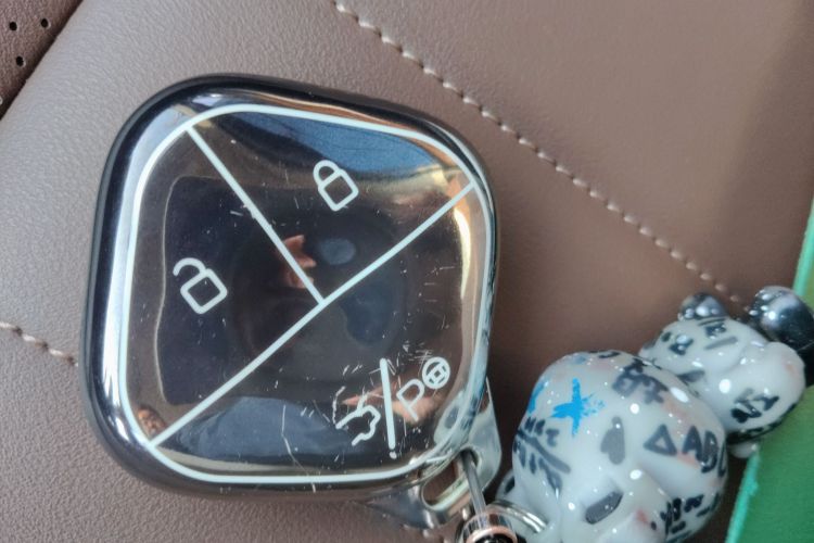 五菱汽车 五菱缤果 2024款 333km 悦享款中控内饰11