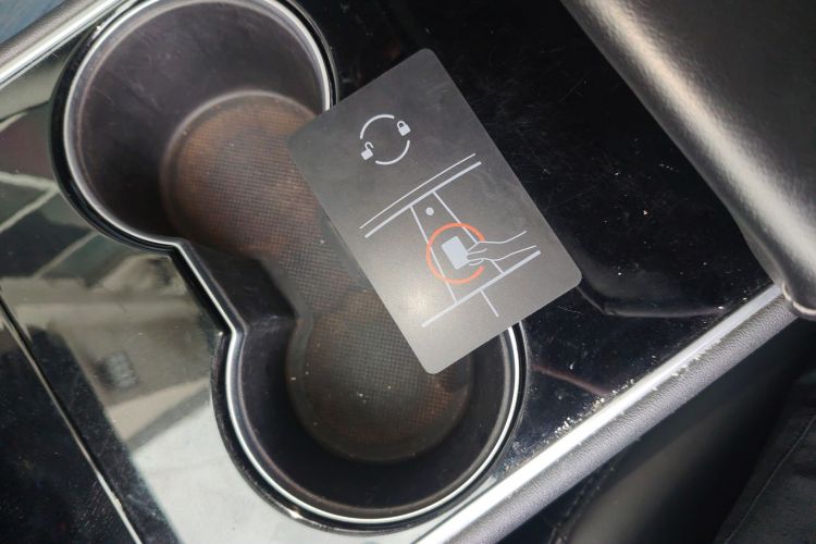 特斯拉 Model 3 2020款 改款 标准续航后驱升级版中控内饰11