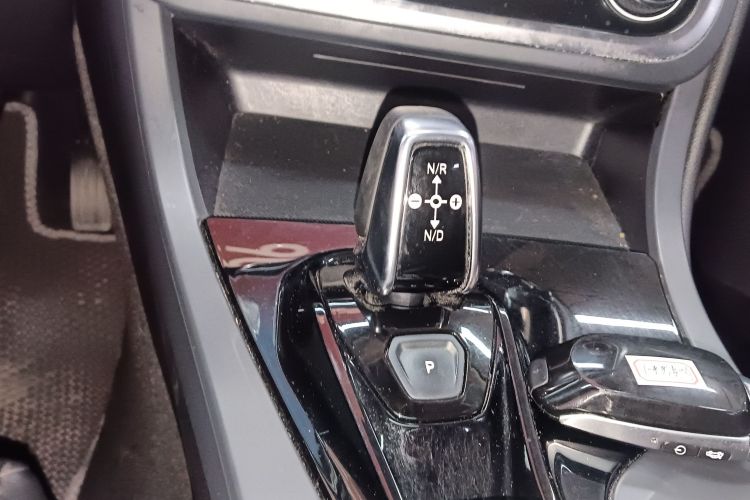 领克01 2019款 2.0T 两驱纯版 国VI局部细节18