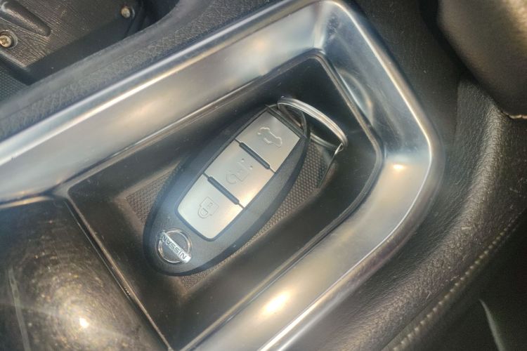 日产 轩逸 2020款 1.6L XL CVT悦享版中控内饰11