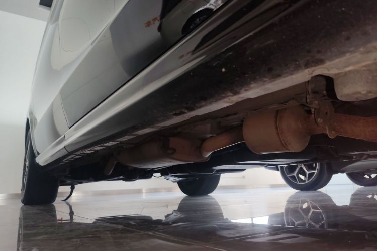 奔驰V级 2016款 V 260 领航版局部细节9001