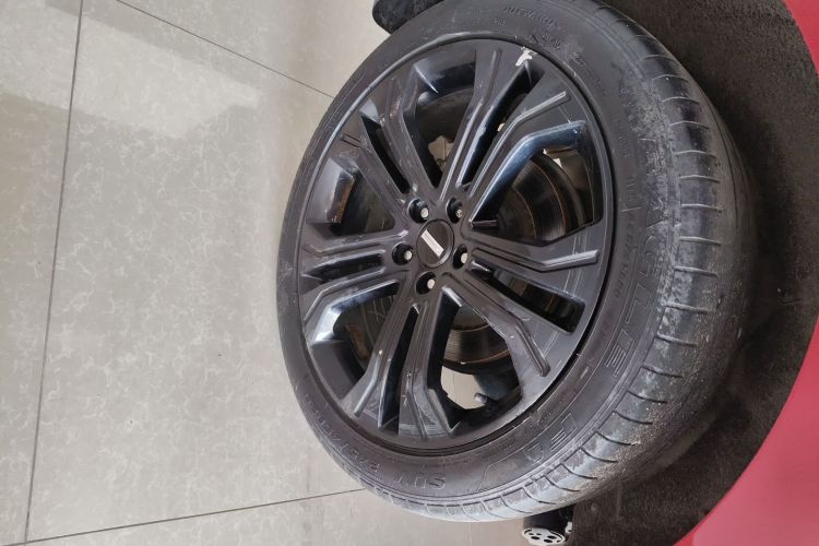 魏牌 VV5 2017款 2.0T 旗舰型车身外观6008