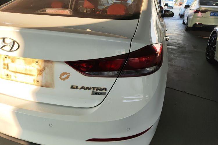 现代 领动 2016款 1.6L 自动智炫·精英型车身外观9