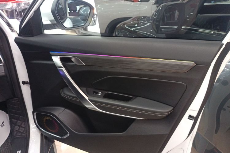 吉利汽车 博越 2020款 1.8TD DCT智联PRO中控内饰42