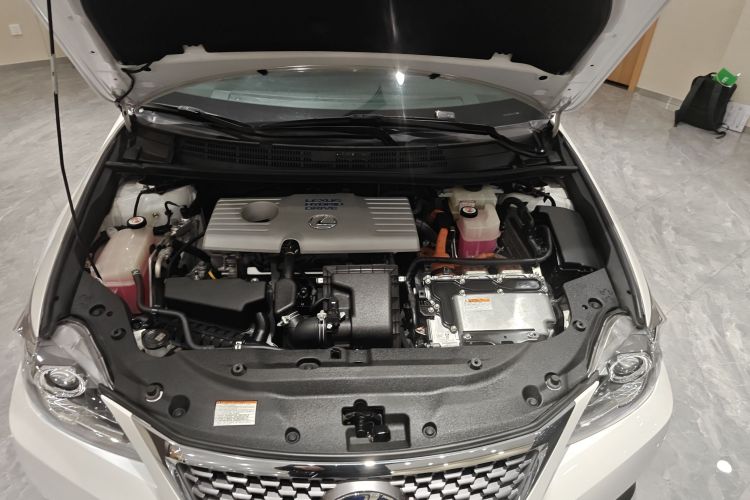 雷克萨斯CT 2017款 CT200h 精英版 单色 国VI机舱底盘24