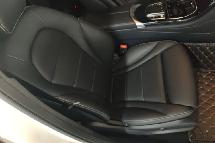 奔驰GLC轿跑 2023款 GLC 260 4MATIC 轿跑SUV局部细节41