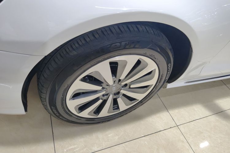 奥迪A6L 2017款 TFSI 舒适型车身外观35