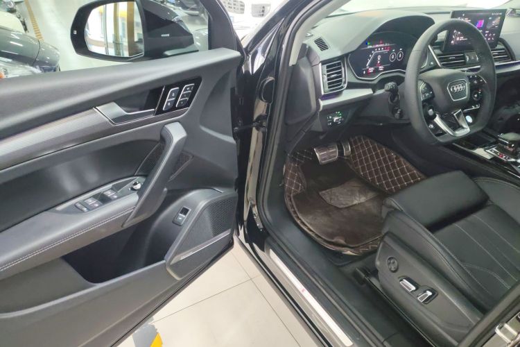 奥迪Q5L 2024款 45 TFSI 豪华动感型中控内饰20