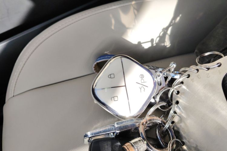 五菱汽车 五菱缤果PLUS 2024款 401km 旗舰版 四座版中控内饰7001