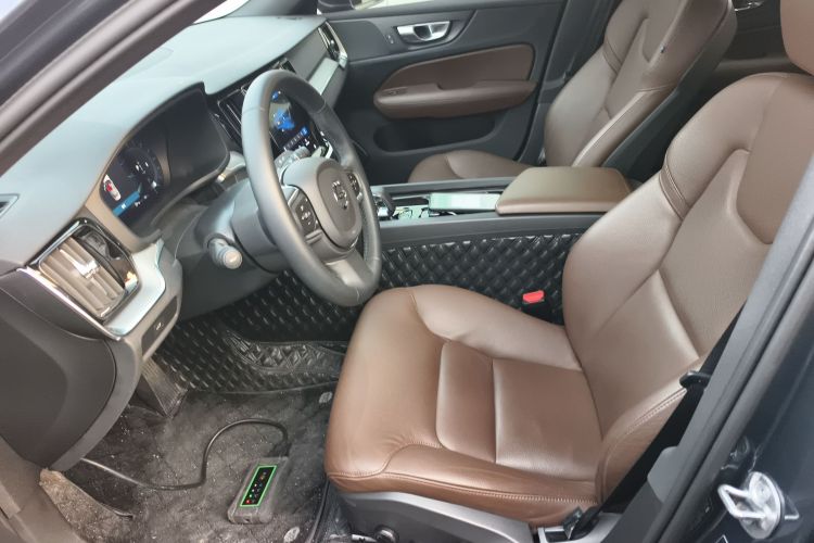 沃尔沃S60 2023款 B4 智逸豪华版中控内饰19