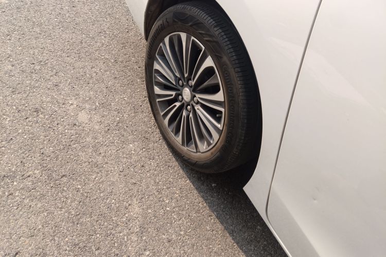 别克GL8 2021款 ES陆尊 653T 豪华型车身外观6008