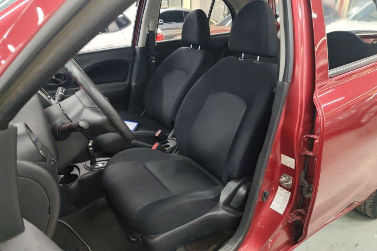 日产 玛驰 2010款 1.5L 自动易炫版中控内饰19