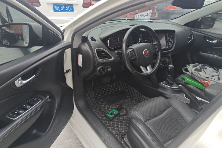 菲亚特 菲翔 2012款 1.4T 自动尊享版中控内饰20