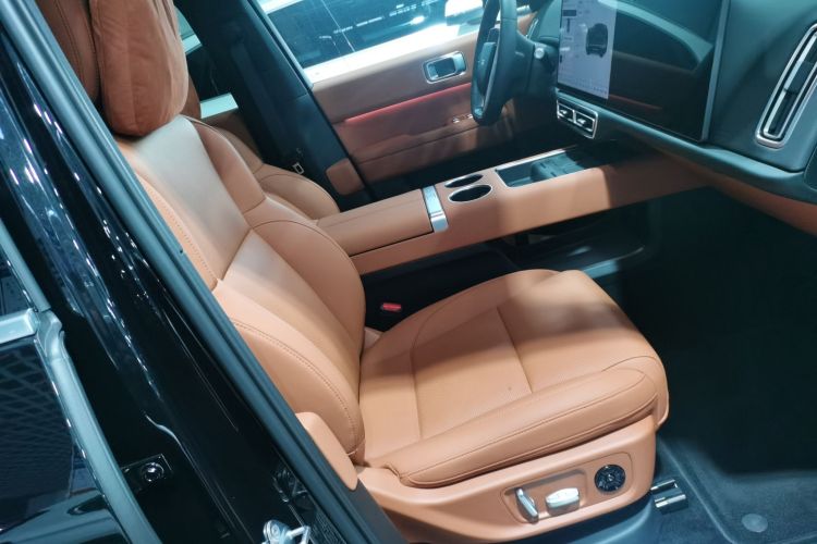 理想汽车 理想L6 2025款 Pro 智能焕新版局部细节41