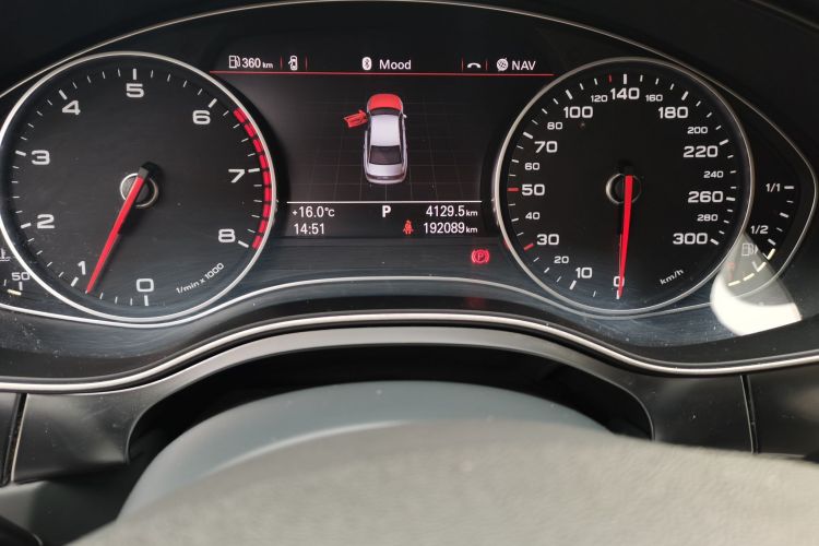 奥迪A6L 2014款 TFSI 标准型中控内饰15