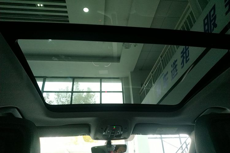 奥迪A4L 2022款 40 TFSI 时尚动感型局部细节22