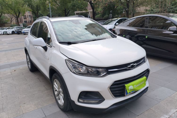 雪佛兰 创酷 2018款 330T 自动两驱精英型车身外观3