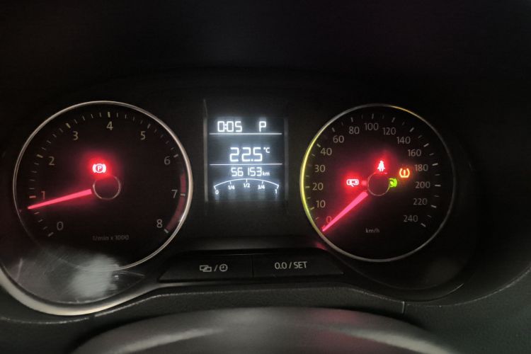 大众 Polo 2014款 1.6L 自动舒适版局部细节14