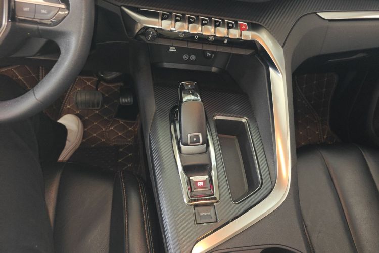 标致4008 2018款 350THP 舒适版中控内饰18