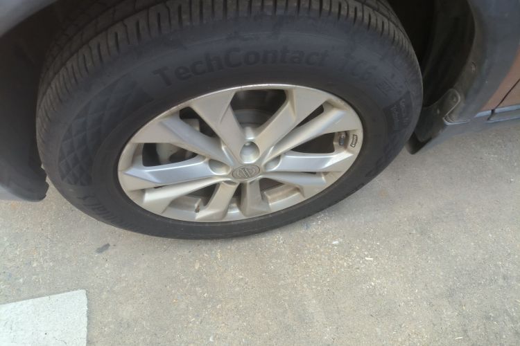 日产 奇骏 2014款 2.0L CVT智领版 2WD车身外观6007