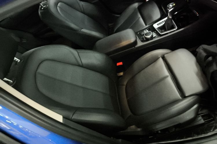 宝马1系 2017款 118i 运动型中控内饰41