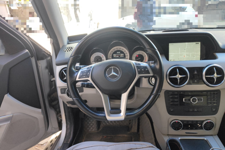 奔驰GLK级 2015款 GLK 300 4MATIC 时尚型 极致版局部细节13