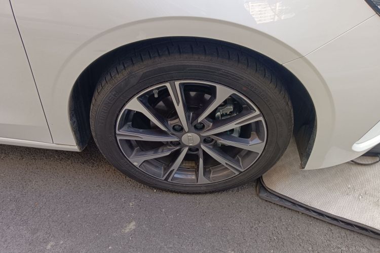 吉利汽车 帝豪 2025款 第4代 1.5L CVT尊贵型车身外观6007