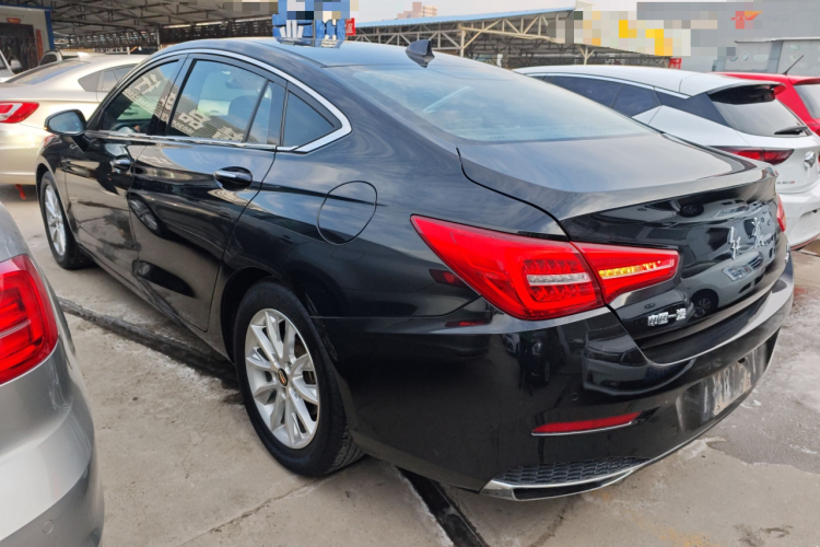 红旗H5 2019款 30TD 型动版车身外观4