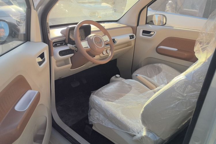 五菱汽车 宏光MINIEV 2024款 第三代 215km 青春版中控内饰7003