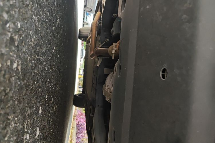 理想汽车 理想ONE 2021款 增程6座版局部细节9008