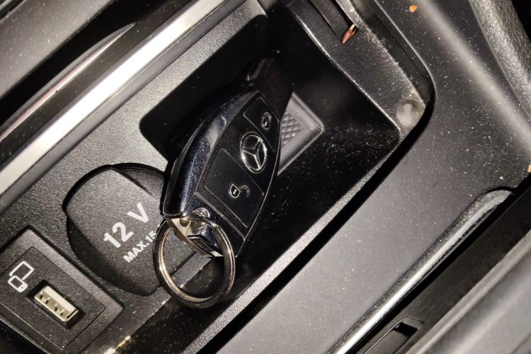 奔驰GLA 2019款 GLA 200 时尚型中控内饰11