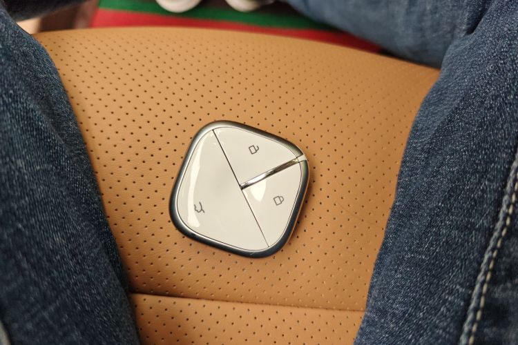 五菱汽车 宏光MINIEV 2025款 四门版 臻享款中控内饰11