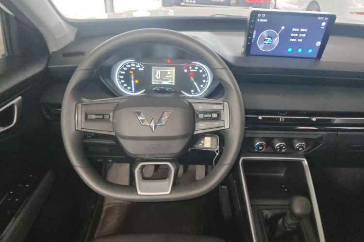 五菱汽车 五菱星驰 2022款 1.5L 手动自由型中控内饰13