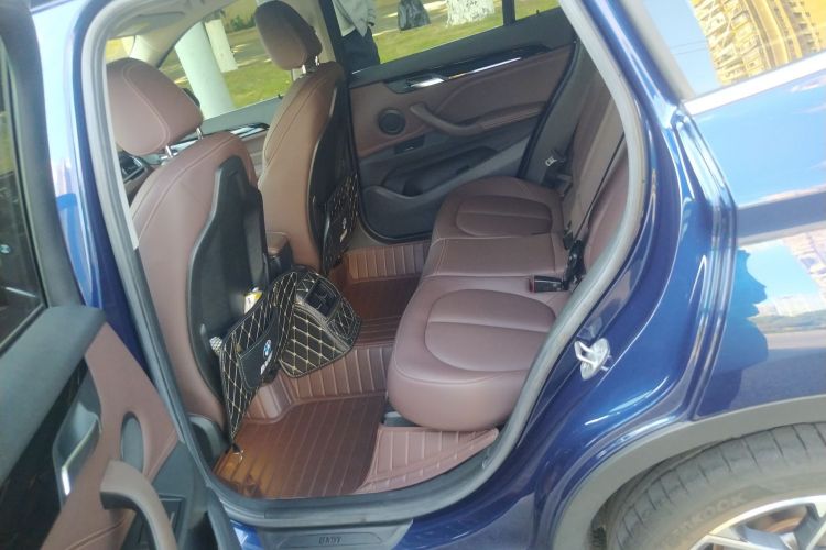 宝马X1 2020款 sDrive25Li 领先型中控内饰21