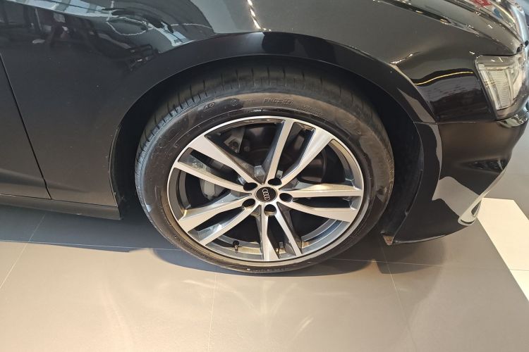 奥迪A6L 2023款 40 TFSI 豪华动感型车身外观10