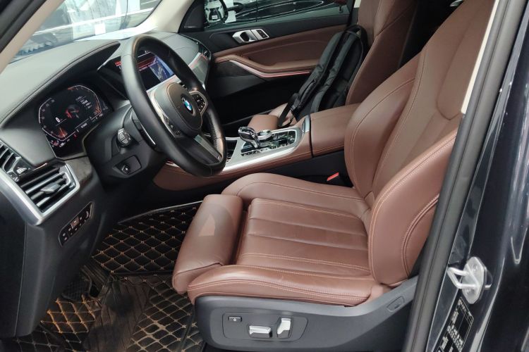 宝马X5(进口) 2021款 xDrive40i M运动套装中控内饰19