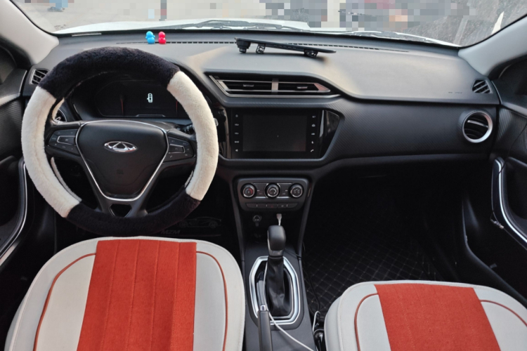 奇瑞 瑞虎3X 2020款 质享版 1.5L CVT尊贵版中控内饰12