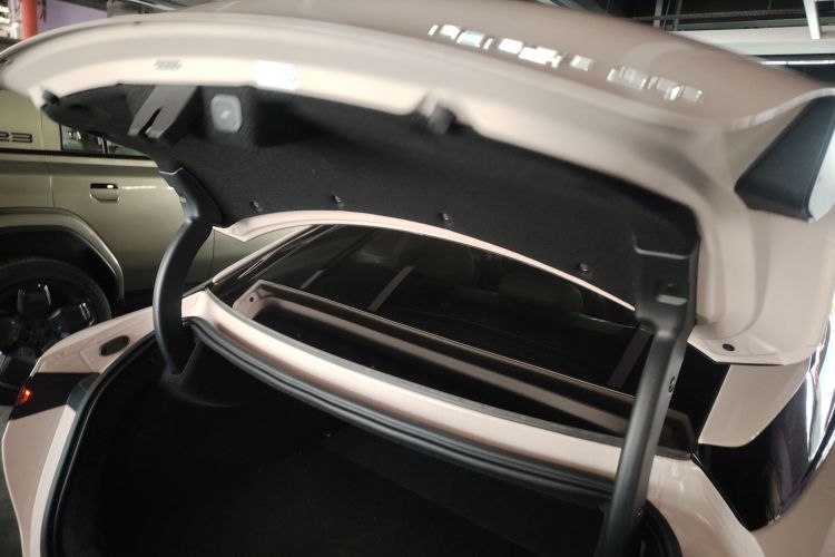 昊铂GT 2024款 全球款 710特高压激光雷达版局部细节23