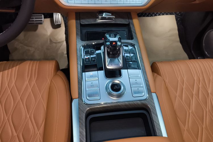 坦克500 2022款 3.0T 商务版 登峰型 7座中控内饰18