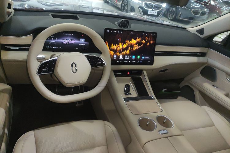 鸿蒙智行 问界M5 2025款 增程   Ultra 四驱版中控内饰12