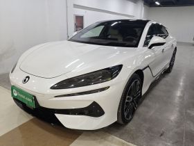 腾势Z9GT 2024款 1100四驱Ultra版