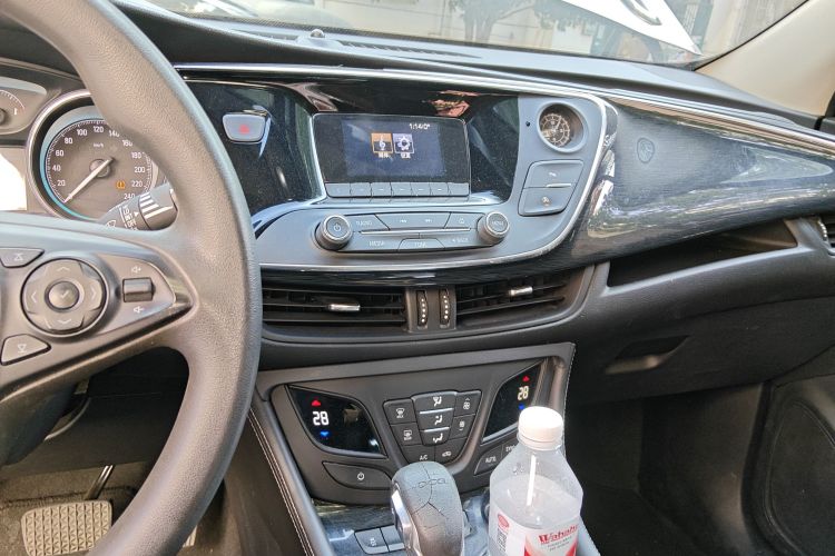 别克 昂科威 2016款 20T 两驱领先型中控内饰16