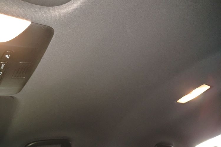 丰田 雷凌 2022款 双擎 1.8H E-CVT领先版局部细节22