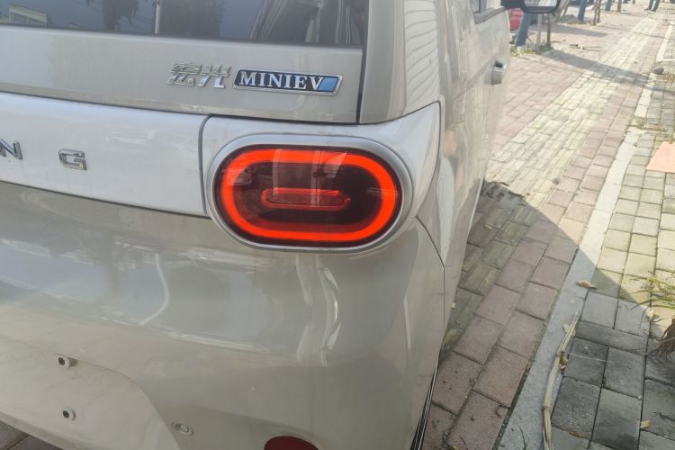 五菱汽车 宏光MINIEV 2024款 第三代 215km 青春版车身外观9
