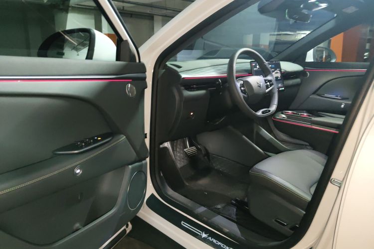 ARCFOX极狐 极狐 阿尔法T5(ARCFOX αT5) 2026款 纯电 660 元境神行版中控内饰20