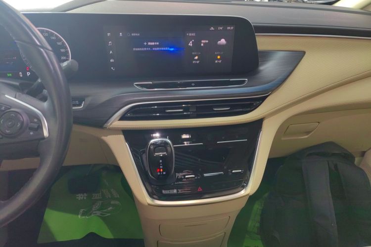 别克GL8 2022款 ES陆尊 653T 豪华型中控内饰16