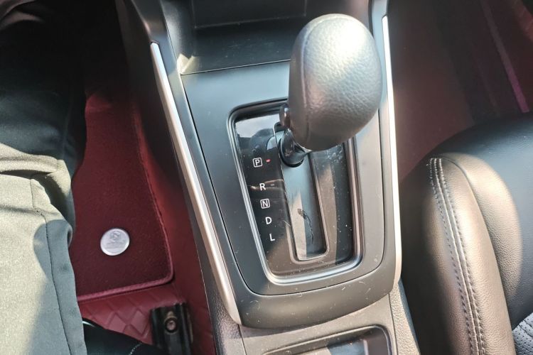 日产 轩逸 2022款 经典 1.6XE CVT舒适版中控内饰18