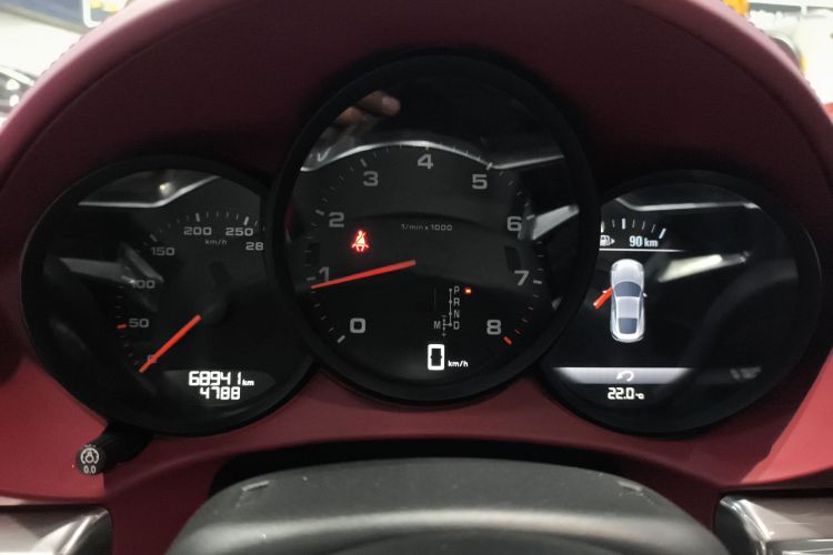 保时捷718 2022款 Cayman 2.0T中控内饰14