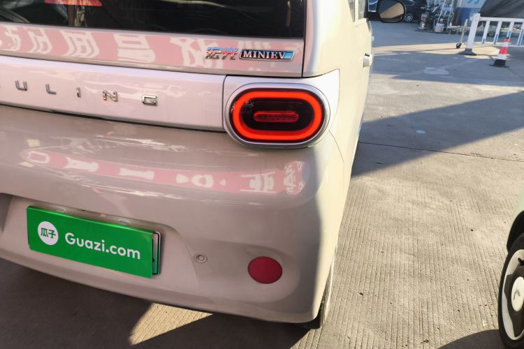 五菱汽车 宏光MINIEV 2024款 第三代 215km 青春版车身外观6006