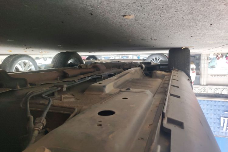 江铃 驭胜S330 2016款 1.5L GTDi 自动两驱尊贵版局部细节9002